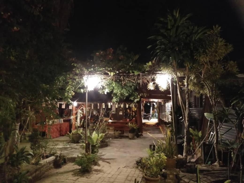Nazri Nipah Camp Pangkor Kampung Teluk Nipah Exterior foto